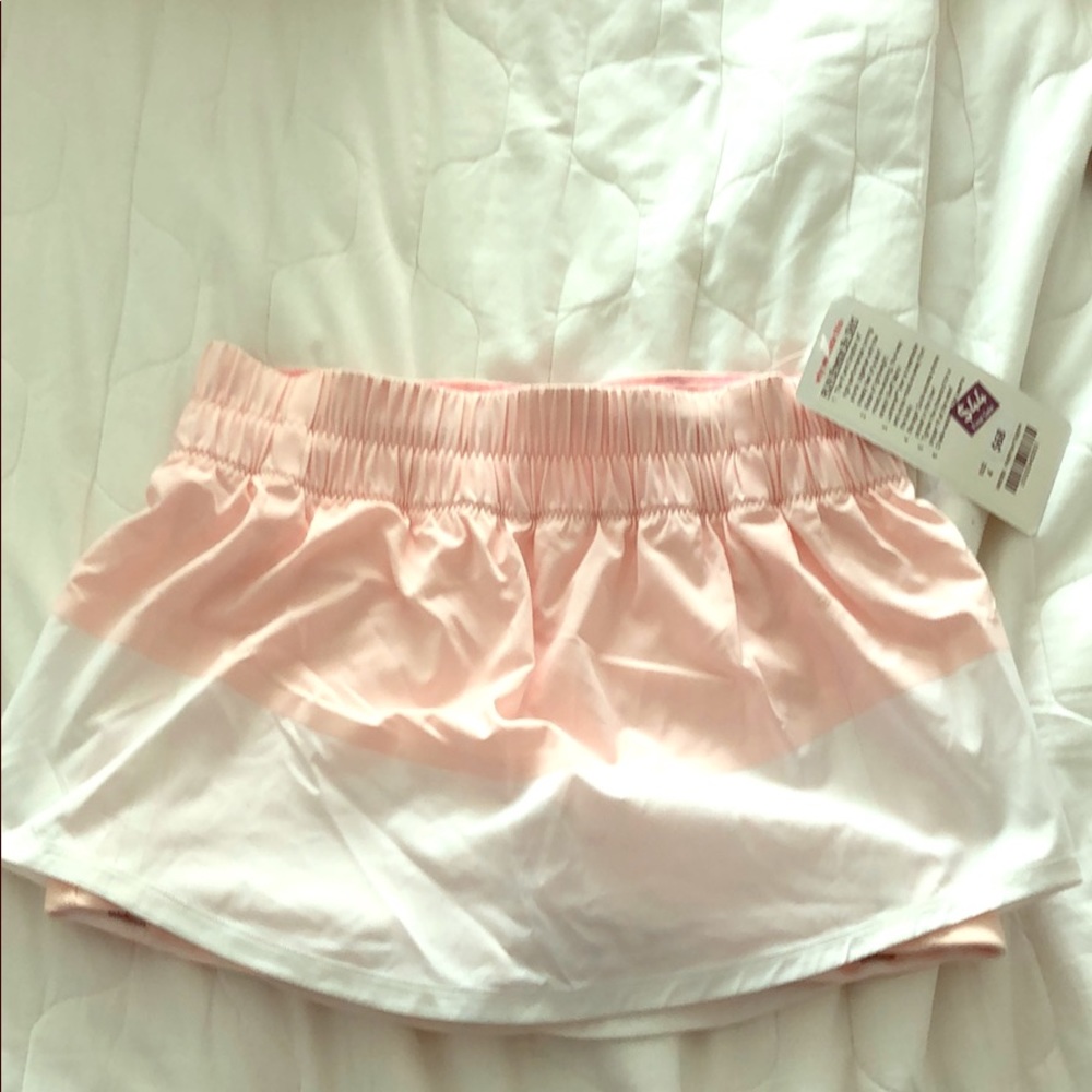 Lulu lemon running & tennis shorts w skirt over